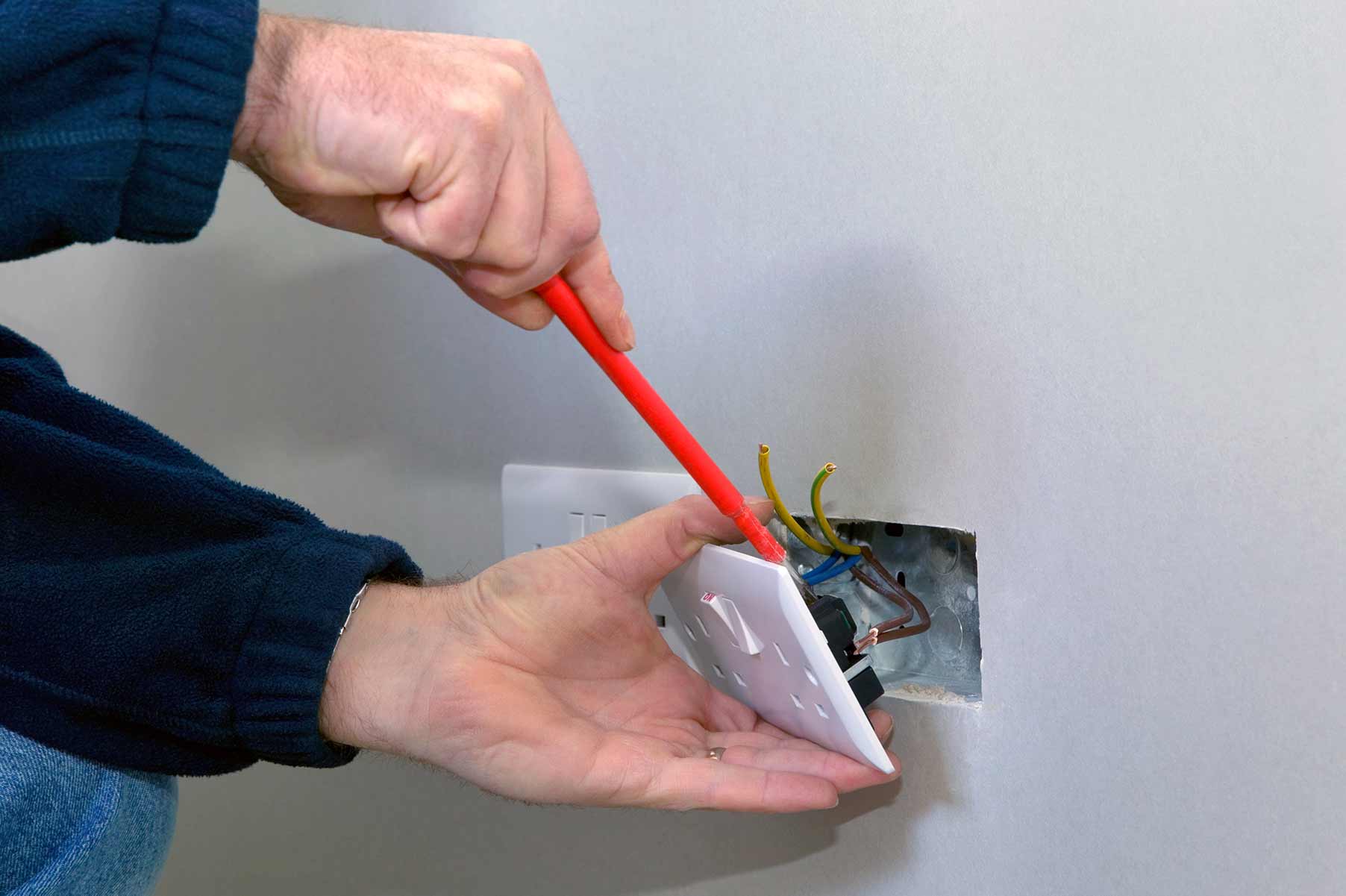Our electricians can install plug sockets for domestic and commercial proeprties in Hetton Le Hole and the local area. 